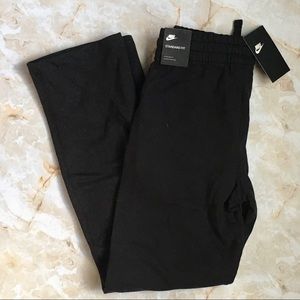 Nike Straight Fit Sweats Boys Large Black